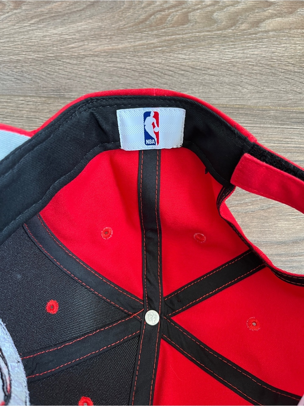 Toronto Raptors baseball hat - Picture 6 of 7